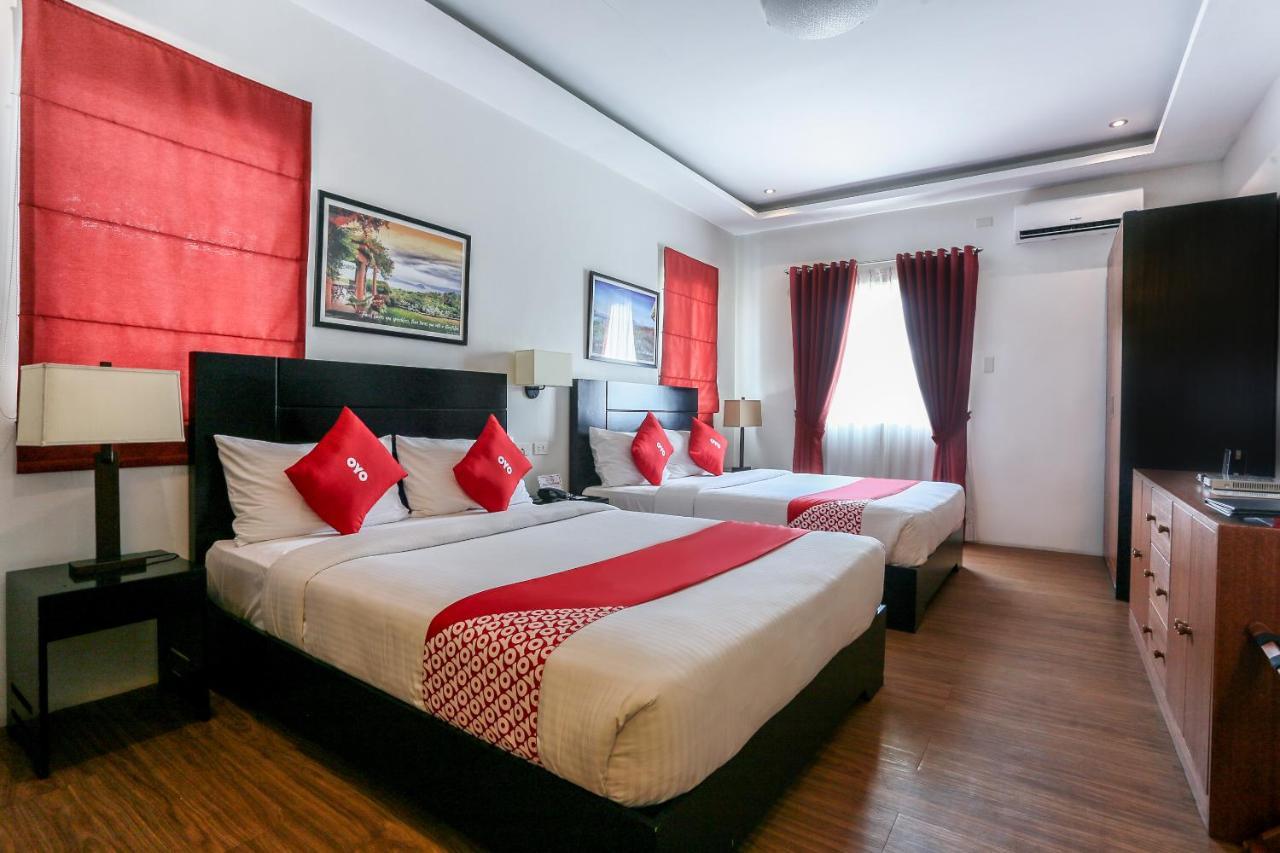 Capital O 642 The Junction Tagaytay Hotel Tagaytay City Exterior foto